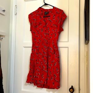 Lightweight summer dress with cinch waist.